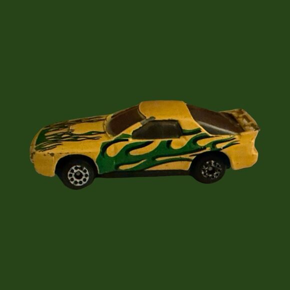 Zee Toys Yellow Green Die Cast 1/64 Scale - Picture 4 of 7